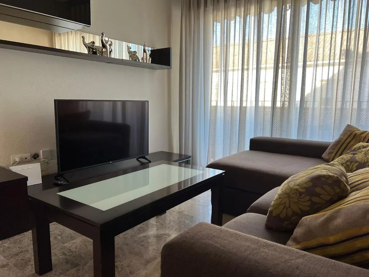 Apartamento Piso familiar con perfecta ubicación Córdoba 0*,  España